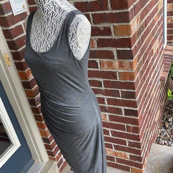 Dress - Picture 4 of 8